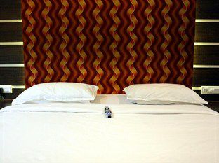 เอสบีเอส แกรนด์ โฮเทล Hotel โคอิมบาทอร์ ภายนอก รูปภาพ