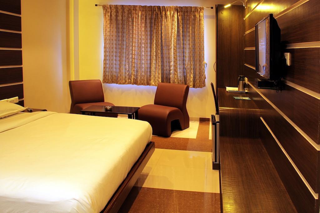 เอสบีเอส แกรนด์ โฮเทล Hotel โคอิมบาทอร์ ห้อง รูปภาพ